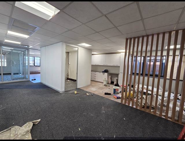 377M² OFFICE TO LET IN SANDOWN